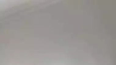 Desi Muslim girl shows boobs and pussy on video call