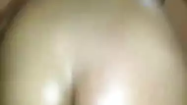 Desi cute girl fucking with her office boss in hotel