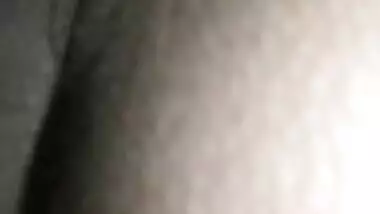 Desi village bhabi sexy pussy fucking video-2