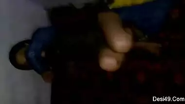 Paki female has oral sex with man cumming in XXX mouth in chudai porn