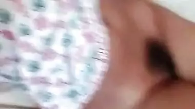 Indian girl with big eyes exposes her hairy XXX pussy in sex video