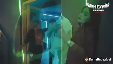 Double Trouble – Nude Hindi threesome sex webseries