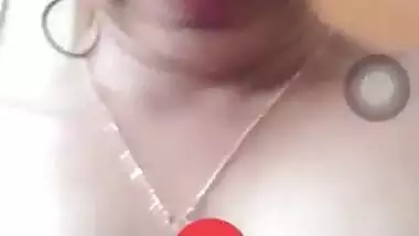 Cute Indian Girl Bathing Video cal