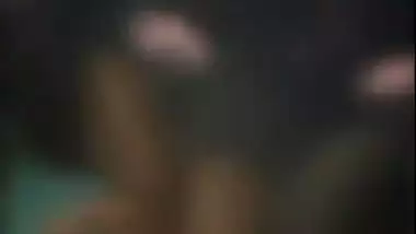 Indian babe’s xxx outdoor sex video from a moving car