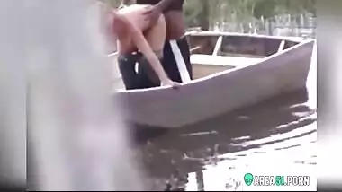 MMS caught on cam, white married bitch fuck with indian boy for money