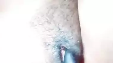 Sri Lankan In Teen Pussy Juice 8 වසරේ නංගිගේ සුදු ජූස්