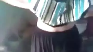 Kamya bhabhi showing tits