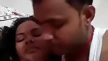 Desi Oriya Bhabhi sex video with her secret lover