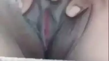 Naked pussy show of hottie from Haryana