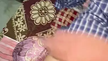 18 yr old desi nude teen girl gets fuck in the doggy style