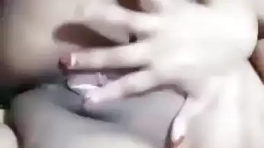 Desi Beautiful Sexy Girl Make Video For Lover