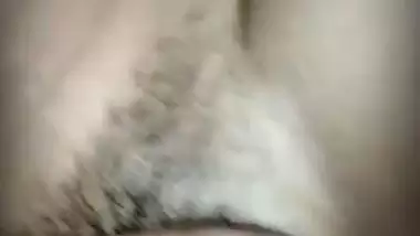 ඇගිලි සොමිය(my girlfriend fingering to her wet...