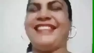 Desi Married Bhabi Showing And Saying ami Babuler Bou Enjoy the Bangla Talk (Update)