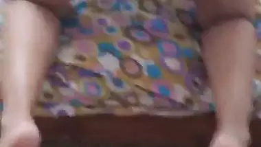 Smoking Indian hijab girl nude MMS viral doggy pose