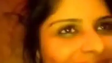Mumbai Bhabhi Showing Boobs After Drinking Cum