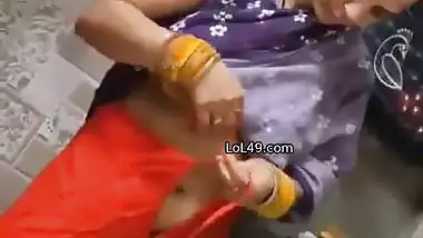 Desi mom dress change boobs show to horny son