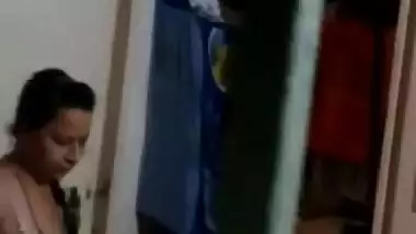 Indian very hot sexy bhabi