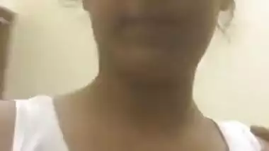 Sexy figure Desi XXX girl’s striptease show on selfie cam