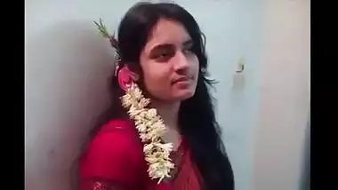 Hot Kerala girl having her suhagrat in a hotel room