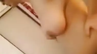 Desi Super Cute Beauty Wife Ridng Soo Hard