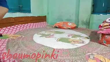 Bangali Pinki Boudi Ko Jamke Choda Kam Karte Huye